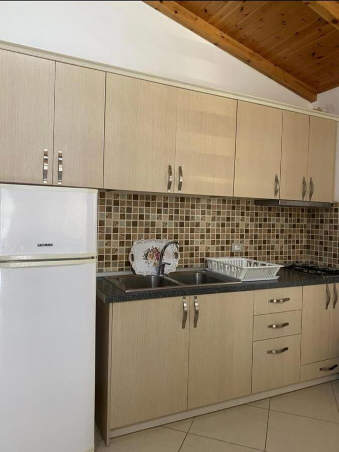 Апартаменты Apartmet Dritan Belulaj Орикум Экстерьер фото