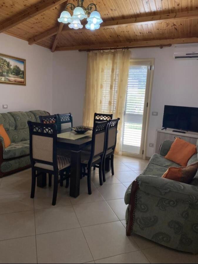 Апартаменты Apartmet Dritan Belulaj Орикум Экстерьер фото